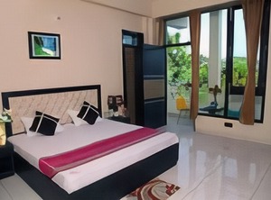 Moon Resorts | Pachhad