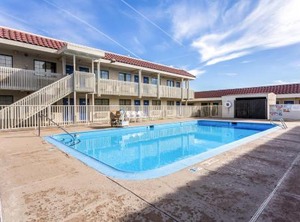 Motel Paso East | Biggs Field