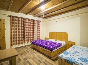 Motel | Old Manali