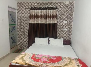 New Hotel Yatri Niwas | Varanasi