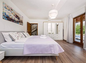 Villa Flora | Krsan