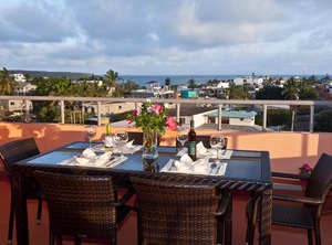 Puerto Ayora Santa Cruz Island | Bahia de la Academia