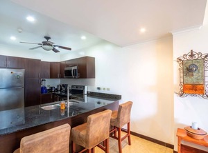 The Palms | Barrio Los Faroles