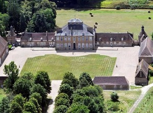 Dependance Of Century Castle Listed Monument | Chateau-sur-Allier