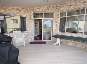 Pacific Breeze Camden Head | Dunbogan
