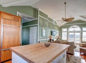 Canalfront Frisco | Brigands' Bay