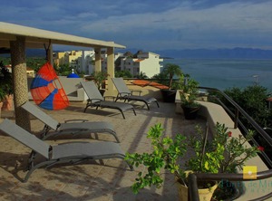 Beach Restaurants | Emiliano Zapata