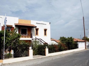 Pennystella | Agia Pelagia