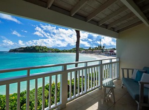 Pineapple Beach Club All Adult | Willikies