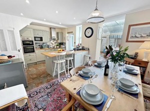 Pip Corner | Lynton