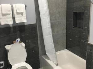 Platinum Inn | US 290