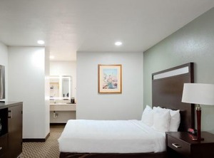 Days Inn | Holbrook