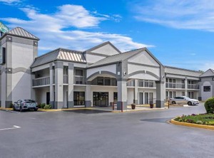 Quality Inn Fort Campbell | Oak Grove