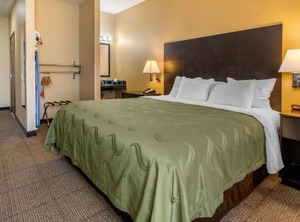 Quality Inn Suites Lenexa Kansas City | Lenexa