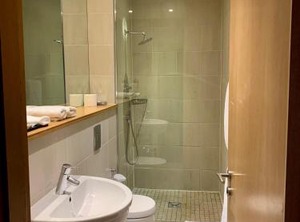 Quebecs | Leeds City Center