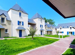 Résidence Domaine Des Mauriers Person | La Guymauviere-La Hulotais-La Bourelais