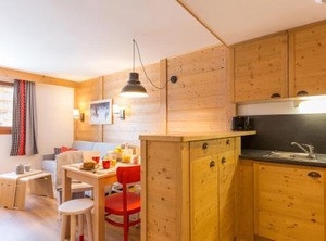 Fireplace Stove Ski Locker Saint Martin De Belleville | Les Bruyeres