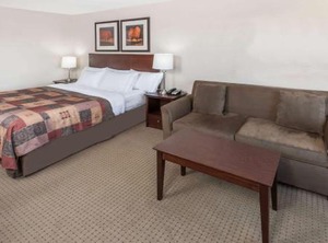 Ramada | High River