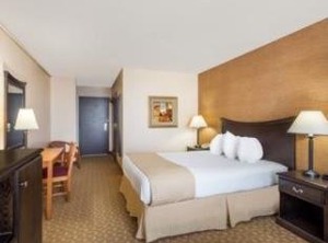 Ramada | Watertown