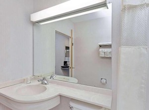 Howard Johnson | Elk Grove Village