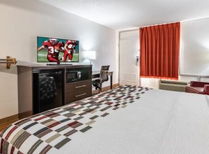 Red Roof Inn Forsyth | Forsyth