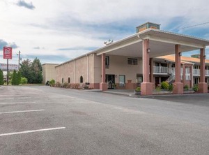 Red Roof Inn Suites Rome | Rome