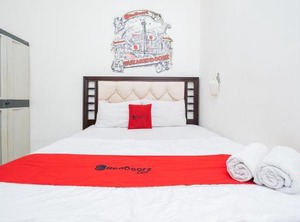Reddoorz Stan | Pondok Aren