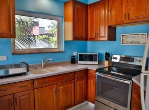 Sway Beach | Estate Frenchman Bay