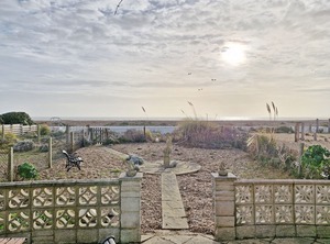 Sea Scene Island | South Hayling