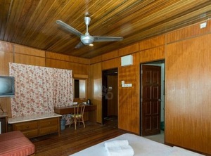 Seaview Chalet Beachfront Cenang Beach | Lubok Buaya