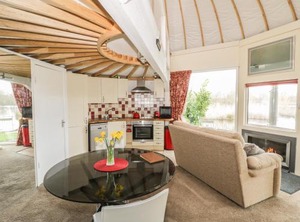 Island Yurt | Beckford