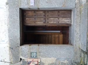 Self Catering Las Henrenes People | Cillan