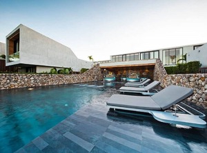 Grand Duplex Villa | Khuekkhak