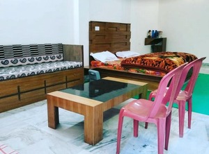 Shadow Homestay | Shoghi