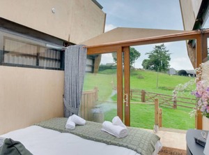 Sky Caban Nen | Felinfach