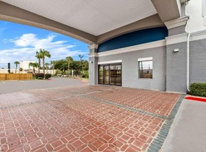 Econo Lodge Inn | Beaumont