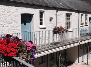 Astor Warren Road Torquay | Torquay City Centre