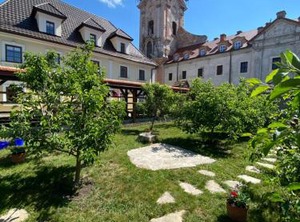 Town | Kamenets-Podol'skiy