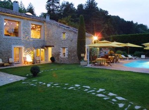 Chambre Piscine Partagee Jardin Clos Et | Forcalquier
