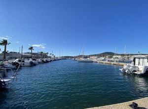 Pièce Personnes | Sainte-Maxime City Centre