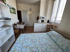 Pièce Personnes | Cambo-les-Bains