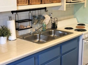 Spring Sun Accommodation At Prices | Altamont Manor