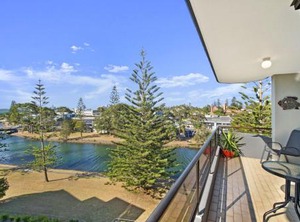 Sundial Hollingworth Street | Port Macquarie
