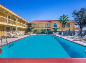 La Quinta Inn | Eagle Pass