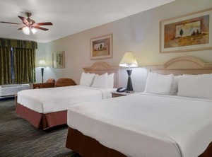 Surestay Hotel | Falfurrias