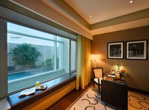 Taj | Vile Parle East