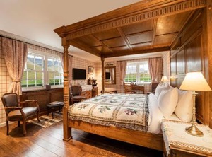 The Cluanie Inn | Shiel Bridge