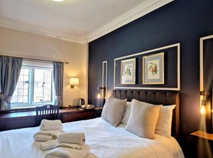 The Devil Hotel | Hindhead