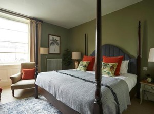 The Methuen Arms | Corsham