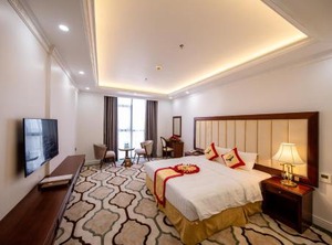 The Shine Hotel | Ngo Quyen